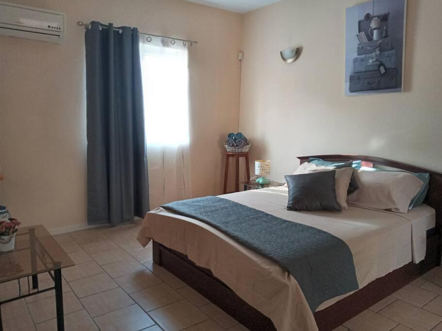 Sunshine Luxurious Villa:4 Mins Walk From Beach Flic-en-Flacq Eksteriør bilde